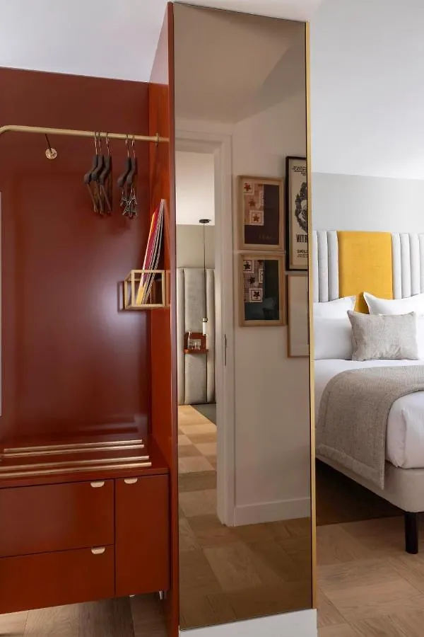 Hotel Pilgrim Paris