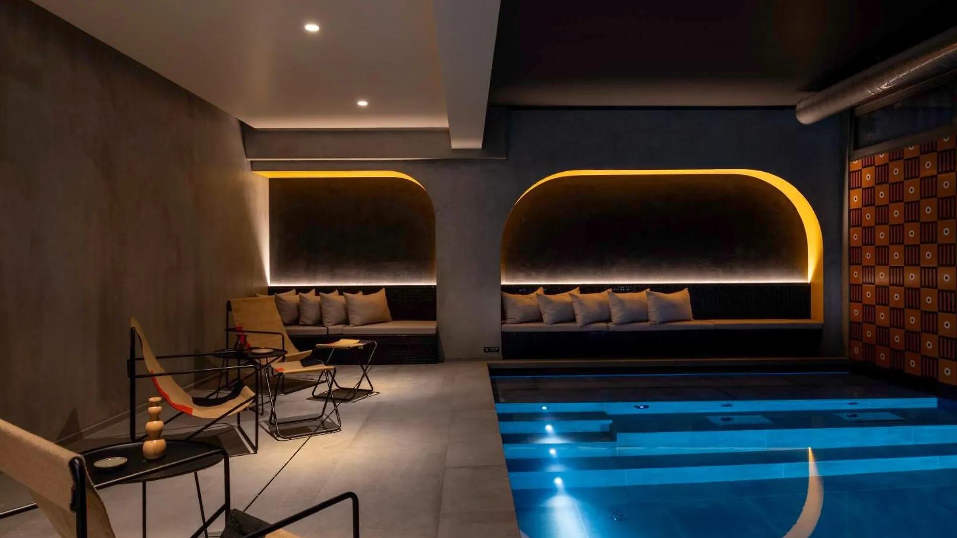 Hotel Pilgrim Paris France