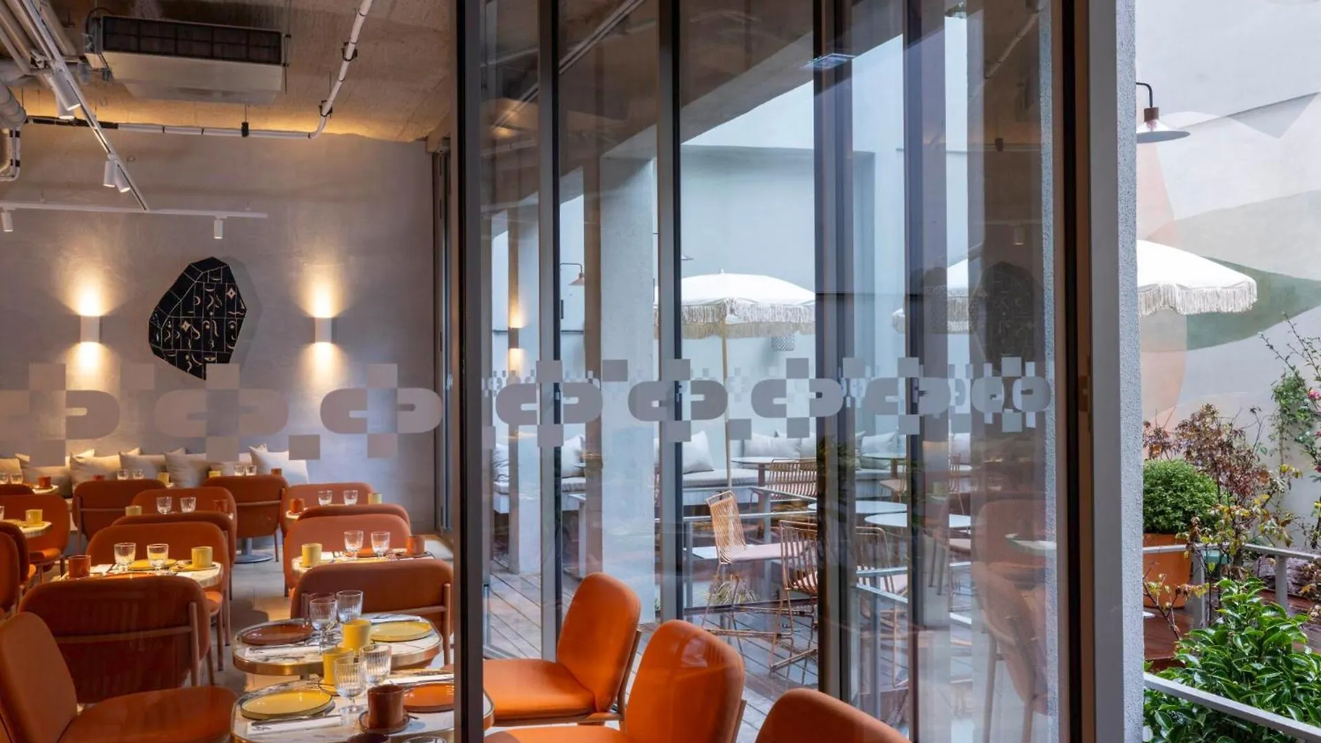 Hotel Pilgrim Paris